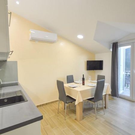 Apartment Ivana I Martina Grebaštica Buitenkant foto